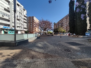 Local en Av Poeta Emilio Baró, Valencia         27