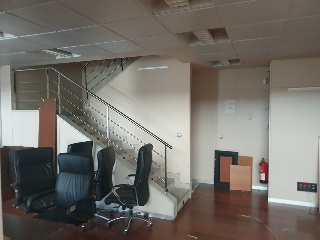 Local en Av Cid Campeador                5