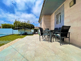 Chalet independiente en Los Balcones 24