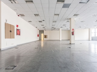 Edifico conjunto de oficinas y plazas de aparcamiento en Av de la Industria, Alcobendas (Madrid)  4