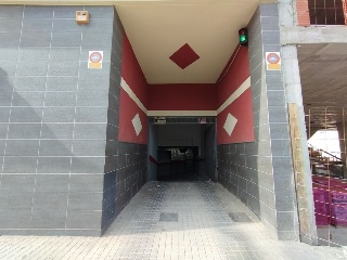 Plaza de garaje en C/ Profesor Enrique Tierno Galván, Elche (Alicante) 3