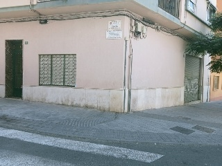 Local en venta en Alicante de 99  m²