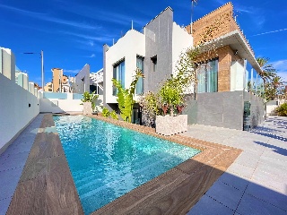 Otros en venta en Torrevieja de 171  m²