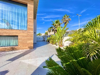 Chalet independiente de obra nueva 49