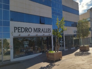 Local en venta en Elche de 67  m²