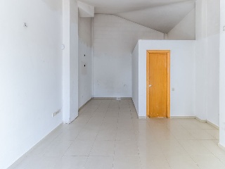 Viviendas y garaje en C/ Riera, Canovelles (Barcelona) 8