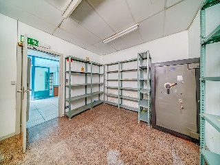 Local en C/ Lasierra Purroy, Zaragoza 18