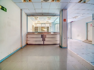 Local en C/ Lasierra Purroy, Zaragoza 21