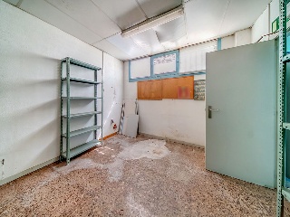 Local en C/ Lasierra Purroy, Zaragoza 25