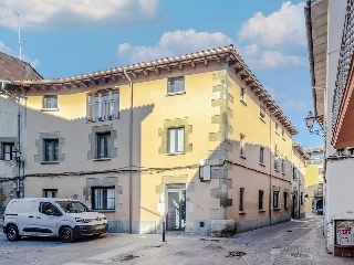 Piso en venta en Manlleu de 64  m²