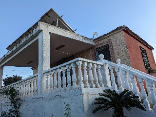 Suelo rústico con edificación en Llaurí 8