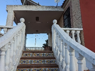 Suelo rústico con edificación en Llaurí 9
