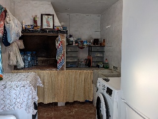 Suelo rústico con edificación en Llaurí 34