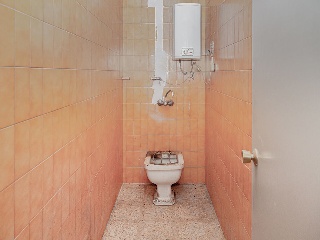 Locales en C/ Salvador Minguijon, Zaragoza 14