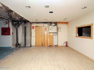 Local en Esplugues de Llobregat - Barcelona - 2