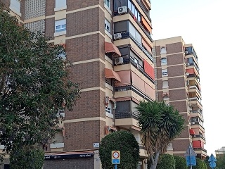 Local en venta en Alicante de 389  m²