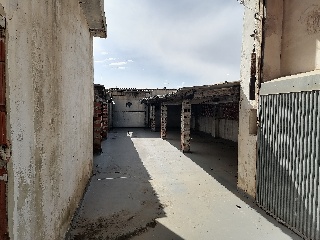 Edificio-Nave en Benetússer 23
