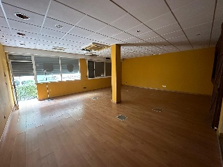 Local comercial en C/ Sacerdote Isidro Albert - Alicante - 2