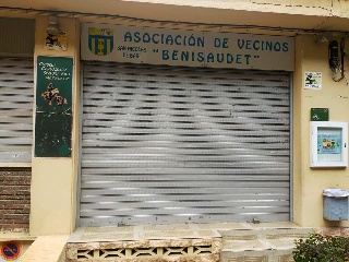 Local comercial en C/ Sacerdote Isidro Albert - Alicante - 10