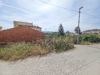 Terreno con Edificación en El Esparragal 4