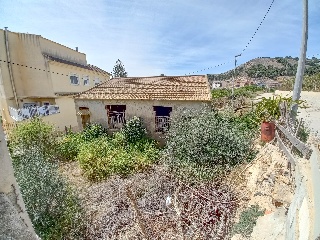 Terreno con Edificación en El Esparragal 8