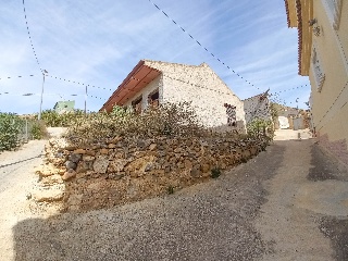 Terreno con Edificación en El Esparragal 13