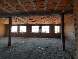 Local comercial en C/ Luis - Madrid - 5