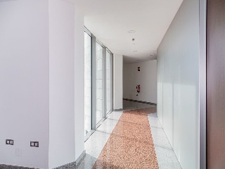 Oficinas y garajes en C/ Osca - Zaragoza - 4