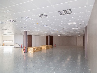 Oficinas y garajes en C/ Osca - Zaragoza - 13