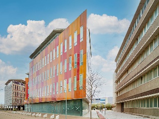 Oficinas y garajes en C/ Osca - Zaragoza - 20