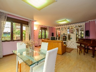 Chalet adosado en Paraje Olivares 10