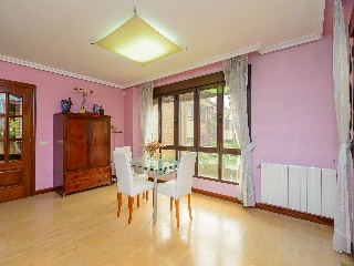 Chalet adosado en Paraje Olivares 12