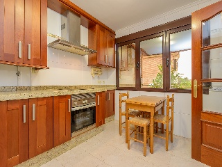 Chalet adosado en Paraje Olivares 18