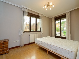Chalet adosado en Paraje Olivares 38