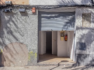 Local comercial en C/ Córdoba - Grupo San Roque -  Badalona 2