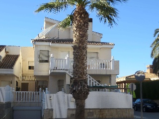 Piso en venta en Los Alcázares de 168  m²