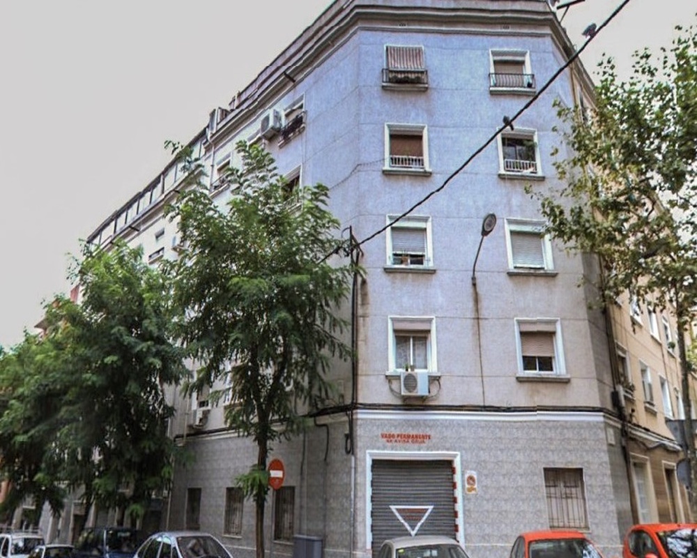 Piso en C/ Empordà, El Hospitalet de Llobregat  (Barcelona)