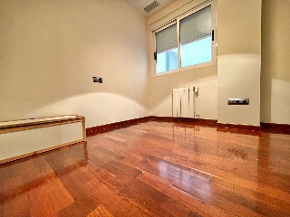 Dúplex en el Raval 23