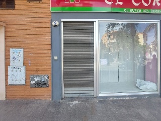 Local en Av Salobreña 4