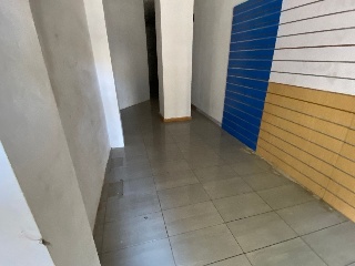 Local en Av Salobreña 13