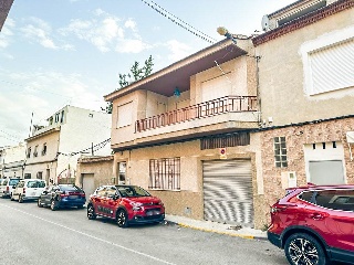 Casa con garaje 31