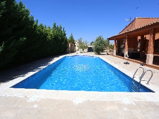 Chalet independiente en Arcas del Villar 2