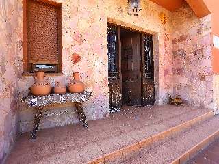 Chalet independiente en Arcas del Villar 4