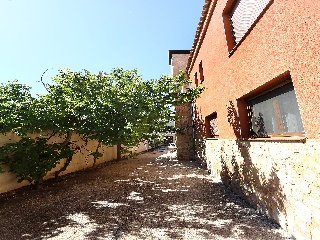 Chalet independiente en Arcas del Villar 5