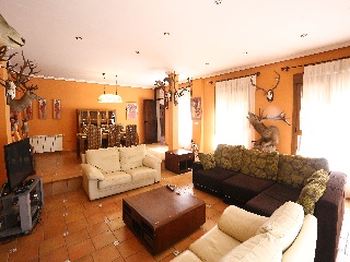 Chalet independiente en Arcas del Villar 9