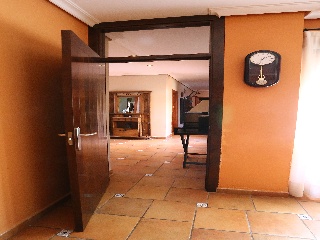 Chalet independiente en Arcas del Villar 11