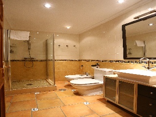 Chalet independiente en Arcas del Villar 16