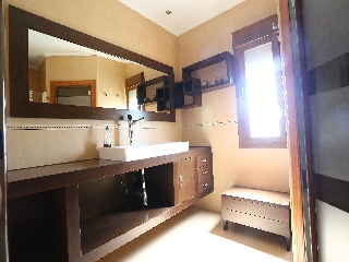 Chalet independiente en Arcas del Villar 32