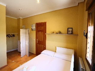 Chalet independiente en Arcas del Villar 42