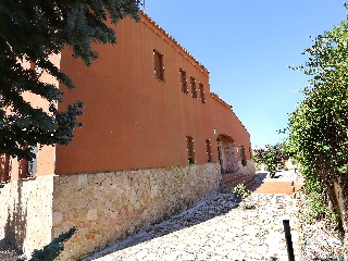 Chalet independiente en Arcas del Villar 46